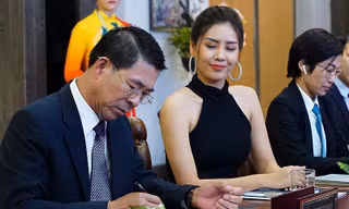 Gia đình giản dị của người vào vai trùm Quách Đại Đức trong 'Bão ngầm'