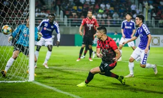 Hà Nội đánh bại Á quân giải Thái Lan tại AFC Champions League