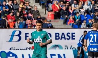 Cầu thủ Việt kiều nói gì sau khi được thầy Park Hang Seo 'xem giò'?