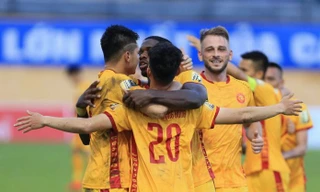 Ngoại binh tỏa sáng, Thanh Hóa khiến SLNA 'ôm hận'