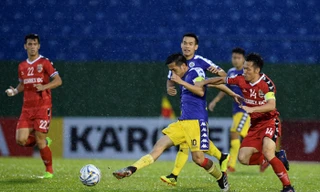 Trận đấu giữa B.Bình Dương vs CLB Hà Nội. Ảnh: Zing