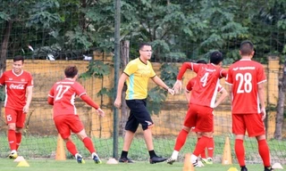 Tuyển Việt Nam chia tay HLV thể lực người Brazil