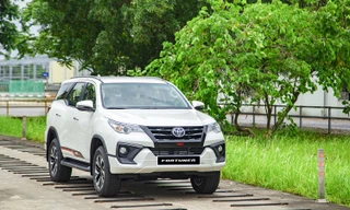 Cơ hội một cú đánh trúng 2 xe toyota tại Tiền Phong Golf Championship 2019