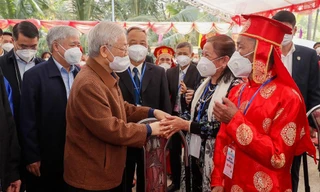 Tổng Bí thư Nguyễn Phú Trọng dự Ngày hội Đại đoàn kết toàn dân tộc. Ảnh Nhật Minh