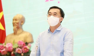 Thứ trưởng Bộ Y tế: 'Đưa chuyên gia nước ngoài vào Việt Nam phải hiệu quả và an toàn'