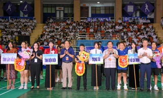 Khai màn giải cầu lông đồng đội nam nữ hỗn hợp toàn quốc tại Điện Biên