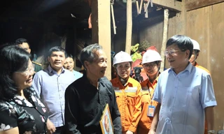 Có điện lưới quốc gia - điều kiện quan trọng để người Mông phát triển kinh tế hộ gia đình