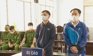 Hai bị cáo tại phiên tòa sơ thẩm