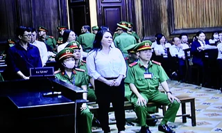 Bà Nguyễn Phương Hằng tại tòa. Ảnh chụp qua màn hình