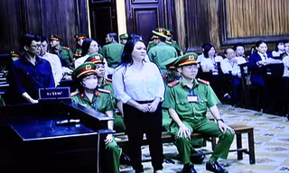 Bà Nguyễn Phương Hằng tại tòa. Ảnh chụp qua màn hình