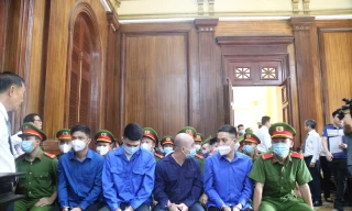 Các bị cáo tại phiên tòa