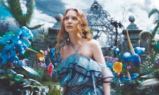 “Alice ở xứ sở thần tiên”, phim chuyển thể từ cổ tích, bội thu Ảnh: Imdb
