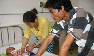 Cấp cứu vì dùng thuốc sai chỉ định Ảnh: L.N