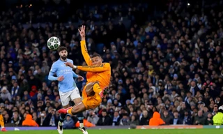 Man City 'tự sát' hay đơn giản là Real quá hay?