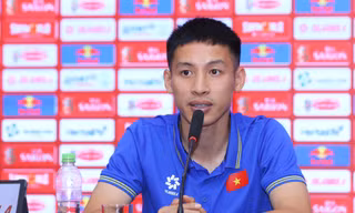 Đội trưởng Đỗ Hùng Dũng: 'Các cầu thủ đồng cảm với HLV, bước vào trận đấu với quyết tâm cao nhất'