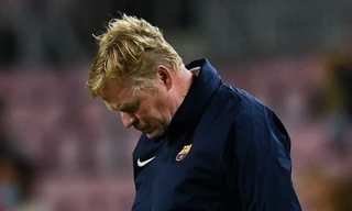 Lời cầu xin của Koeman, kẻ cô độc tại Nou Camp