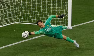 Thibaut Courtois, người hùng Real, hay kẻ khiến Liverpool phải khóc