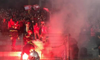 Hải Phòng và CLB Hà Nội nhận án phạt nghiêm khắc sau màn pháo sáng đỏ rực Hàng Đẫy