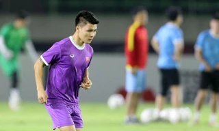 Trước giờ G, đột nhập sân tập xem giò Messi Việt, Messi Lào