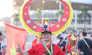 Mọi con đường đều dẫn về Mỹ Đình cho trận chung kết: Dòng người hâm mộ sẵn sàng 'át vía' Thái Lan