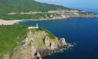 Khám phá Mũi Điện, nơi ánh bình minh đầu tiên tỏa xuống đất liền Tổ quốc