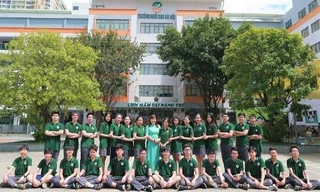 Lớp học “chuẩn 5 sao“: 32 học sinh cùng đỗ trường chuyên, 4 thủ khoa khối chuyên