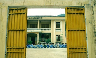 14 học viên cưa cửa sổ trốn trại cai nghiện