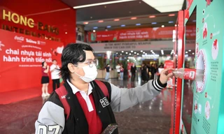 Chai nhựa tái sinh, hành trình tiếp nối: Trao giải 20 triệu đồng cho trường đại học thu gom nhiều vỏ chai/lon nhất