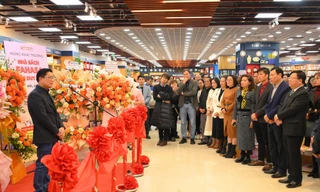 Khai trương nhà sách FAHASA thứ 7 tại Hà Nội