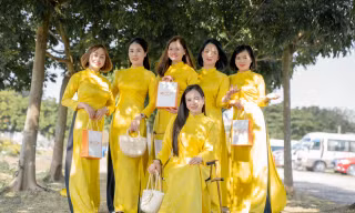 10 doanh nhân ngành làm đẹp, chủ SPA tham gia cuộc thi ảnh áo dài Chính em là mùa Xuân!
