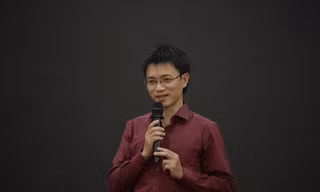 Diễn giả, nhà báo Nguyễn Tuấn Anh