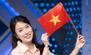 MC Khánh Vy đồng hành với Ngày hội tuyển sinh khối các ngành Khoa học và Công nghệ của Báo Tiền Phong