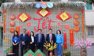 Trường Đại học Thương mại tổ chức Lễ ra quân chương trình tình nguyện Đông ấm 2023