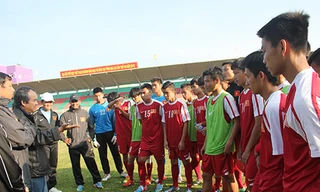 U19 Việt Nam thua ngược HAGL trong cơn mưa bàn