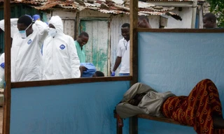 Thế giới tuần qua: Hơn 2.000 người chết vì đại dịch Ebola