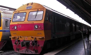 Vụ hiếp dâm và giết bé gái 13 tuổi trên chuyến tàu đêm đang làm người dân Thái Lan phẫn nộ