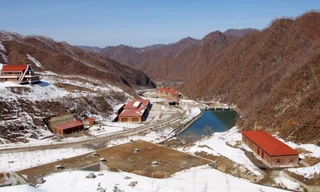 Khu trượt tuyết nhìn từ trên cao