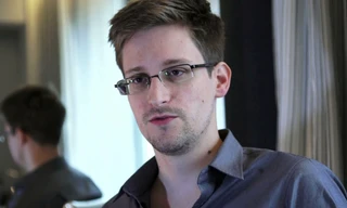 Edward Snowden xin gia hạn tị nạn ở Nga