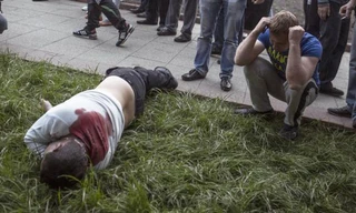 Một cử tri bị dính đạn ở Krasnoarmerisk