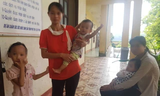 Người dân Kim Thượng hoag mang đến trung tâm y tế xã lấy máu gửi về trung tâm y tế huyện khám xét nghiệm nhanh đối với bệnh nhân đến chẩn đoán HIV.