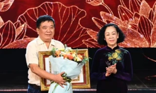 Bức tranh tròn về Điện Biên Phủ giành giải Đặc biệt 