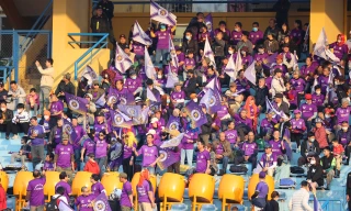 Mọi ngả đường đều dẫn tới Sân vận động Hàng Đẫy