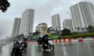 Nhiều vùng trên cả nước đón mưa lớn