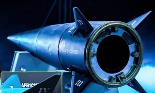 Iran tuyên bố tầm bắn của tên lửa siêu thanh tiếp theo lên tới 2.000 km