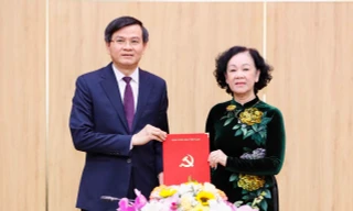 Bộ Chính trị điều động, chỉ định ông Đoàn Minh Huấn giữ chức Bí thư Tỉnh ủy Ninh Bình 