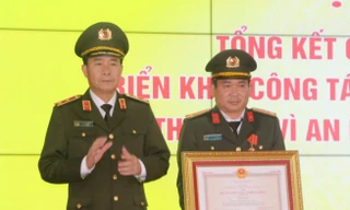 Đại tá Đinh Văn Nơi được thăng hàm Thiếu tướng