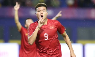 SEA Games 32: Đánh bại U22 Malaysia 2-1, U22 Việt Nam giành vé sớm vào bán kết