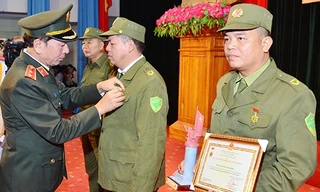 Biểu dương lực lượng công an xã bán chuyên trách có thành tích xuất sắc trong công việc