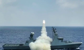 Hải quân Israel đụng độ với nhóm thợ lặn Hamas