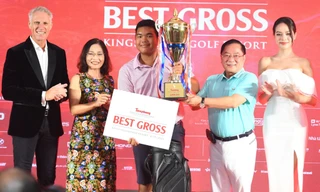 Golfer 16 tuổi Nguyễn Đức Sơn vô địch Tiền Phong Golf Championship năm 2023